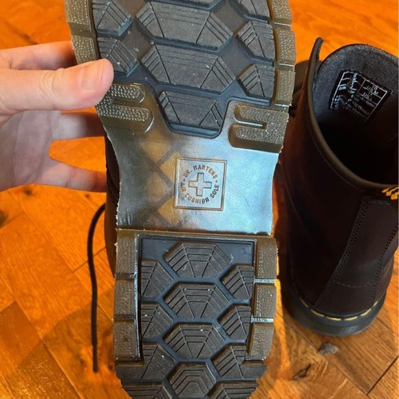 Doc Marten Insulated Boots, 10M - Picture 3 of 5